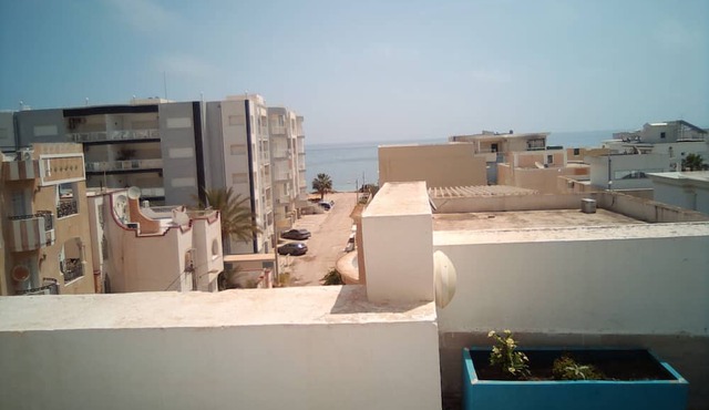 Studio with double terrace 70m2 sea view 100m from the beach very pleasant