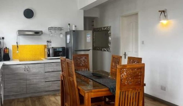 Woody Escape-5 mins walk to the beach-rooftop pool