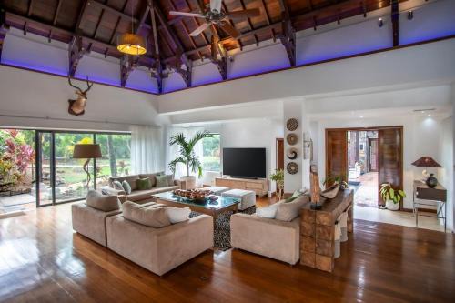 Your Private Resort-Style Villa