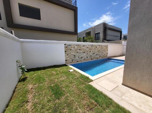Luxuary pool appartement