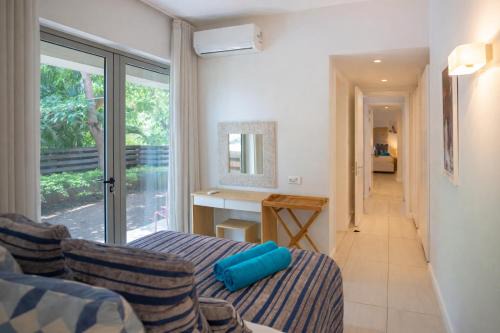 Manta Cove by Blue Zebra Holidays