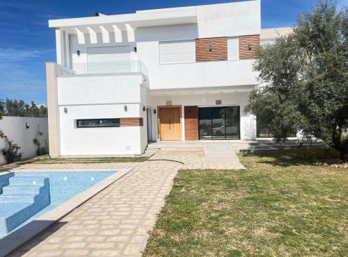 Beautiful Villa with Private Pool djalal
