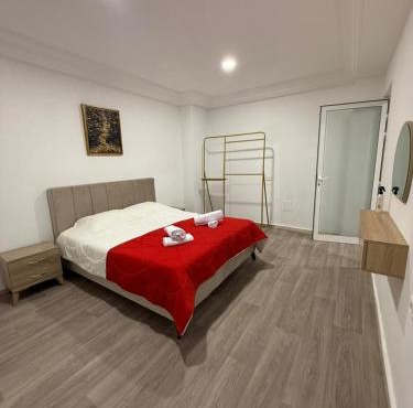 Florella Business City Center, Appartement Equipé